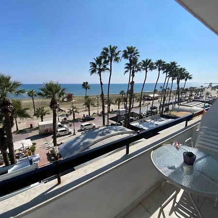 Alex 203 아파트 라르나카